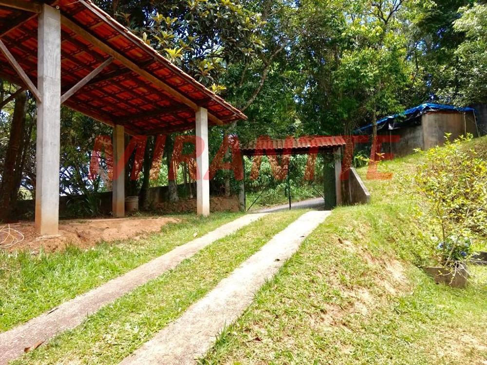 Casa terrea de 290m² com 4 quartos em Centro – Mairiporã