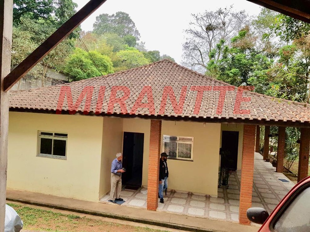 Casa terrea de 290m² com 4 quartos em Centro – Mairiporã