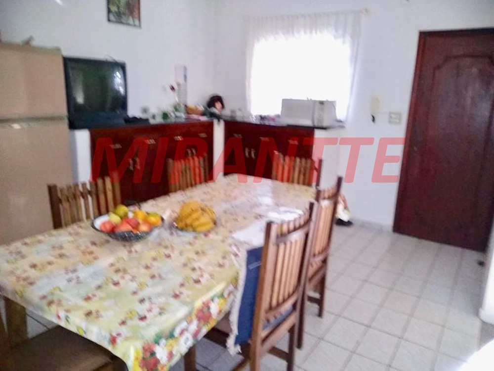 Casa terrea de 290m² com 4 quartos em Centro – Mairiporã