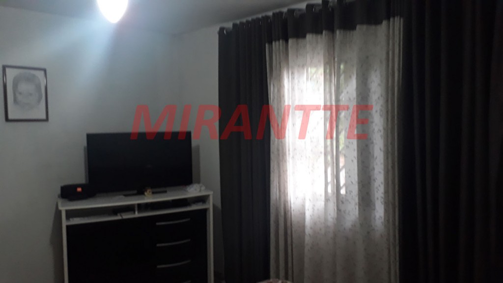 Sobrado de 130m² com 4 quartos em Vila Nova Galvão