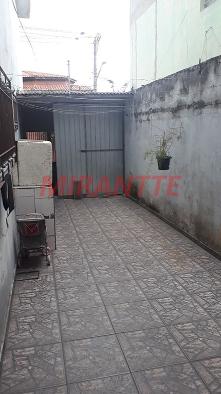 Sobrado de 130m² com 4 quartos em Vila Nova Galvão
