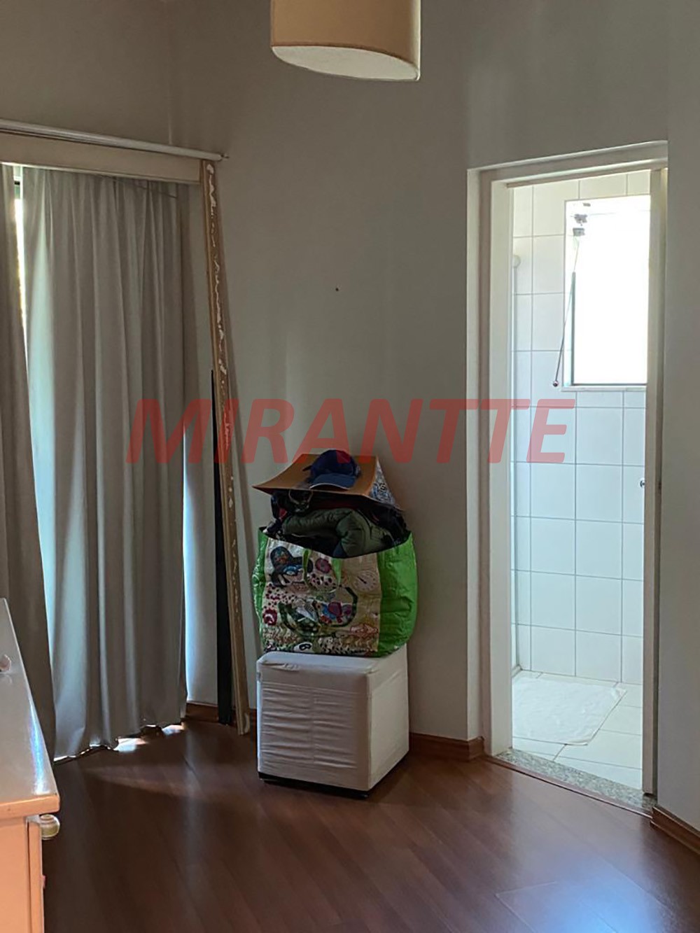 Sobrado de 480m² com 4 quartos em Serra da Cantareira