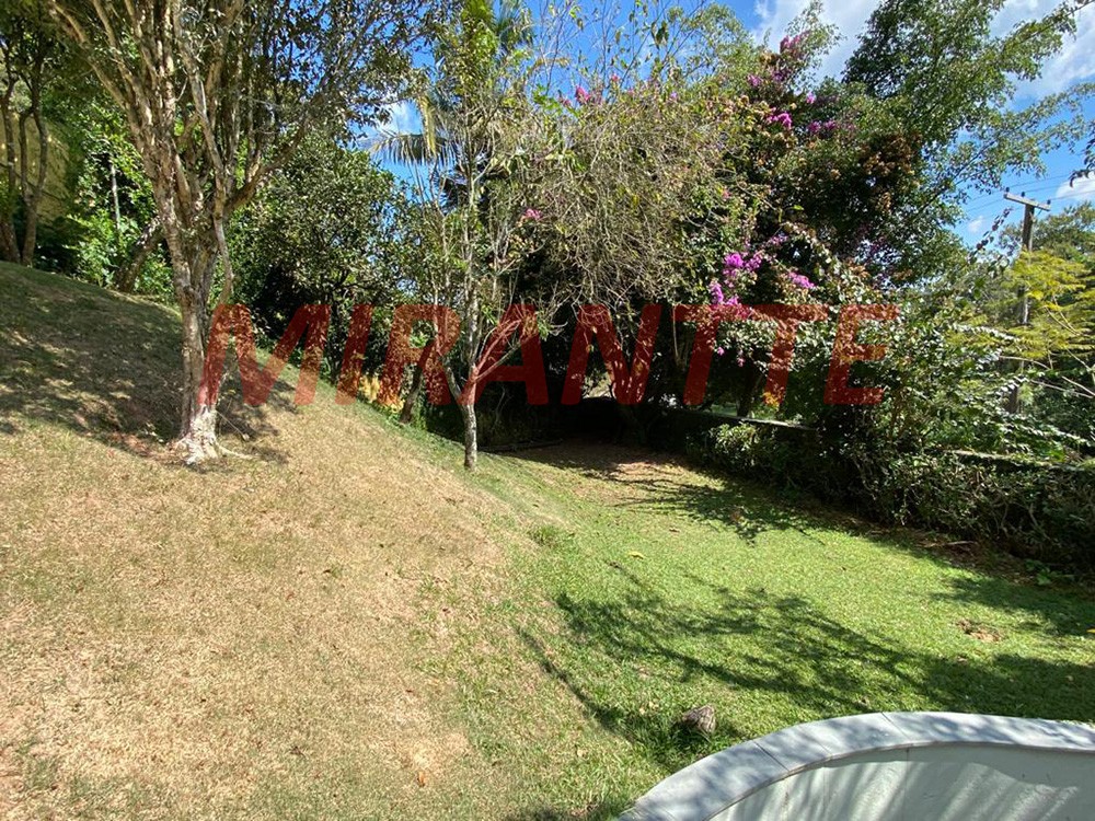 Sobrado de 480m² com 4 quartos em Serra da Cantareira