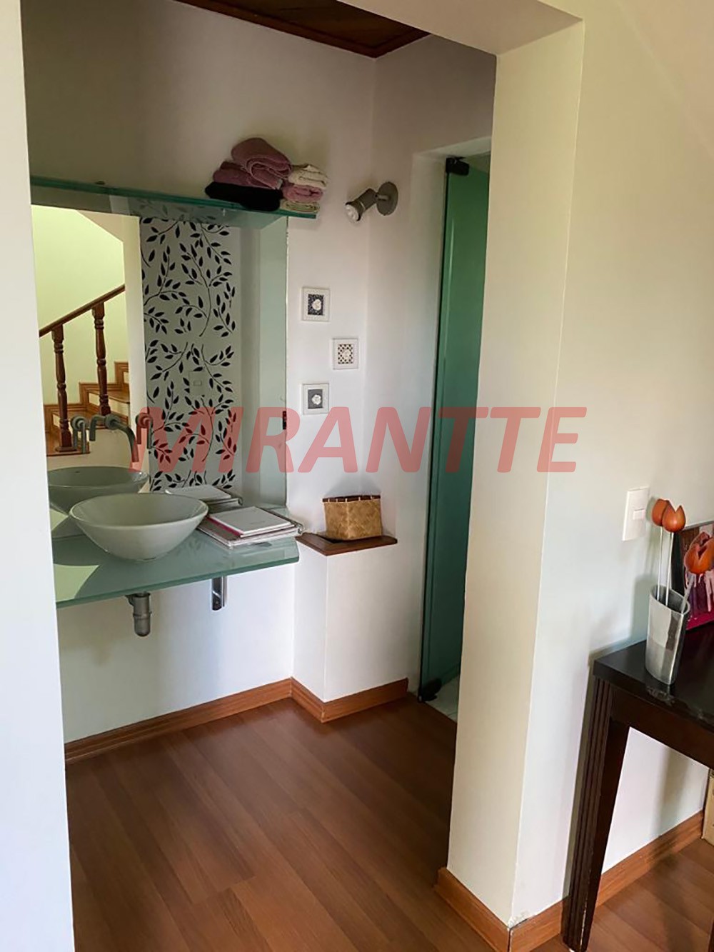 Sobrado de 480m² com 4 quartos em Serra da Cantareira