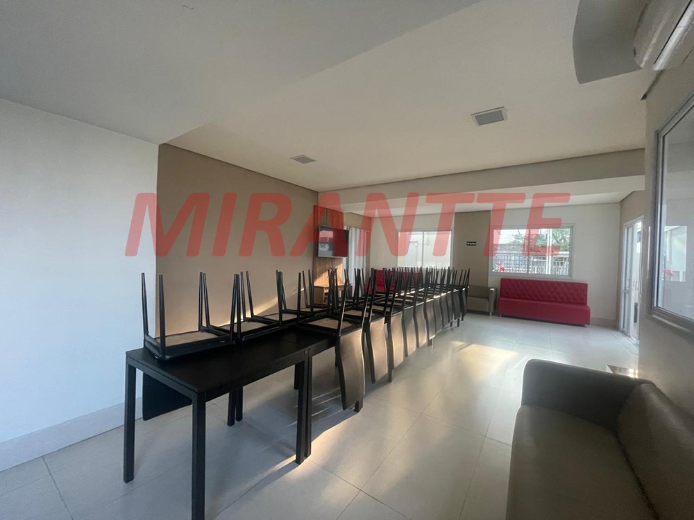 Apartamento de 59m² com 2 quartos em Vila Nivi