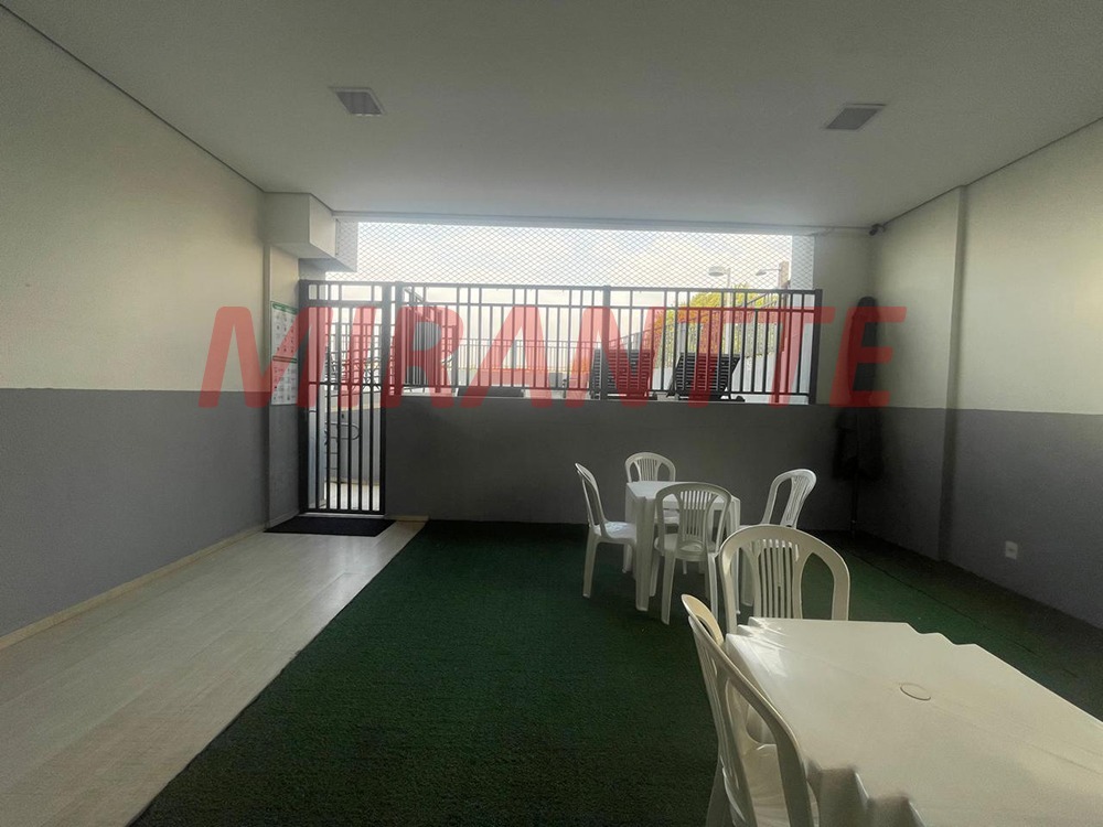 Apartamento de 59m² com 2 quartos em Vila Nivi