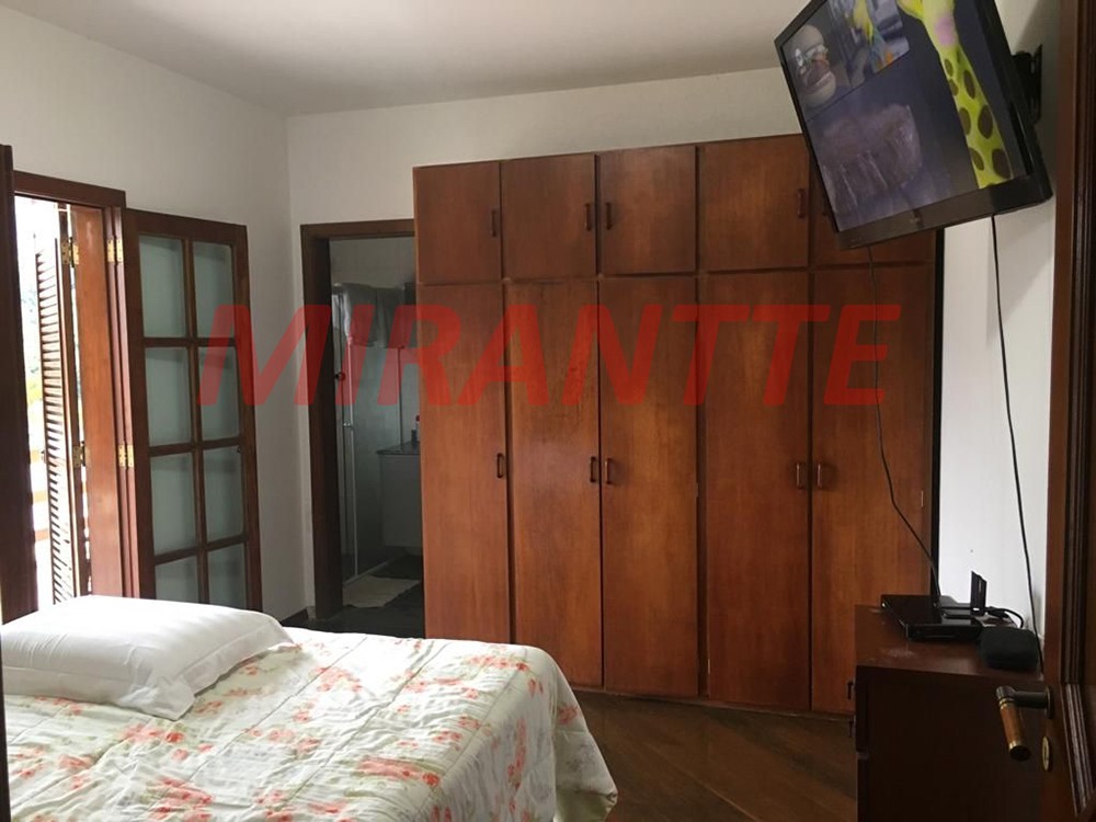 Sobrado de 370m² com 2 quartos em Serra Da Cantareira