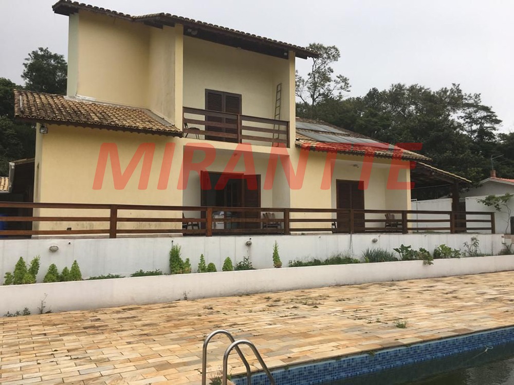 Sobrado de 370m² com 2 quartos em Serra Da Cantareira