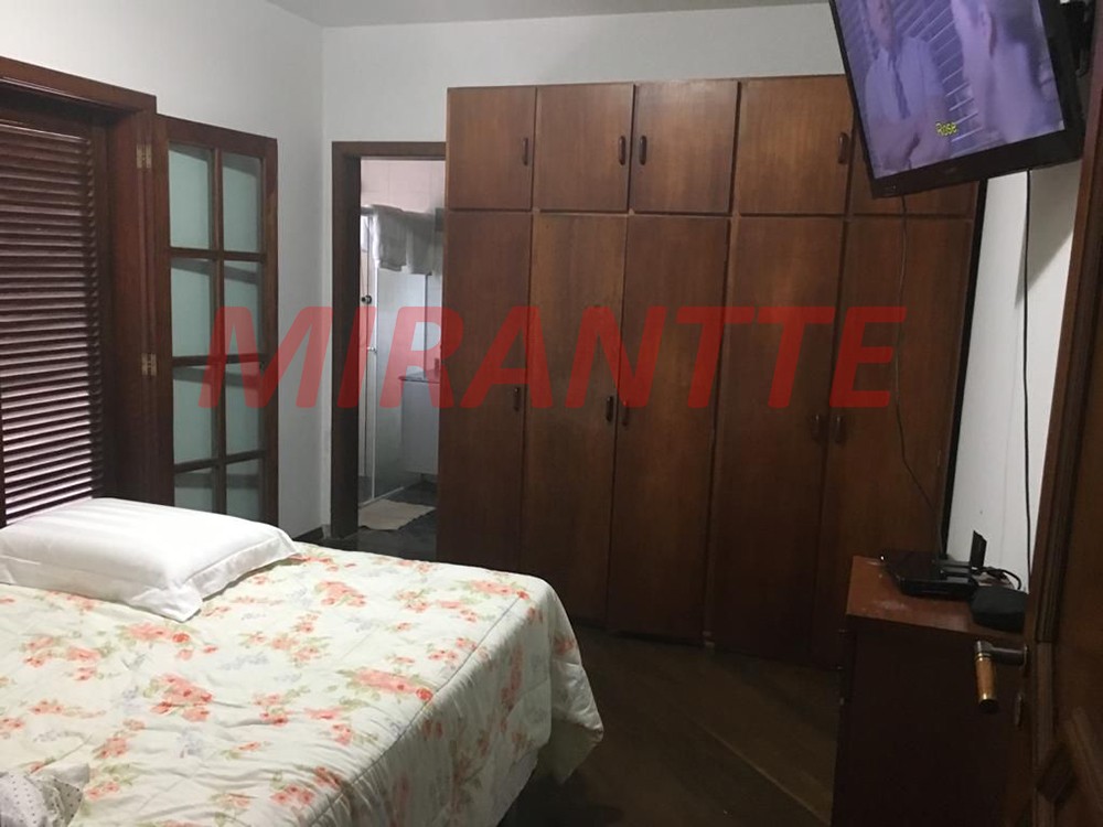 Sobrado de 370m² com 2 quartos em Serra Da Cantareira