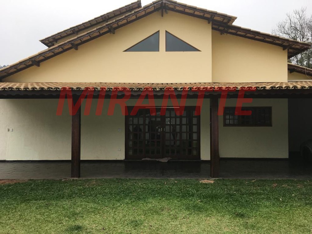 Sobrado de 370m² com 2 quartos em Serra Da Cantareira