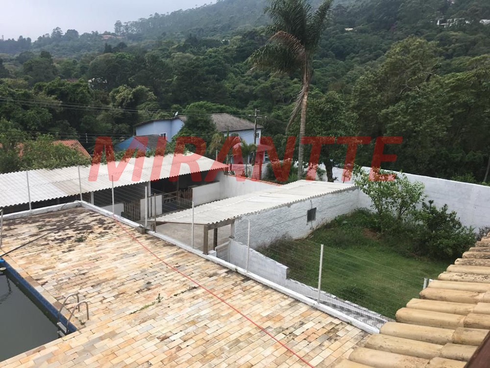 Sobrado de 370m² com 2 quartos em Serra Da Cantareira