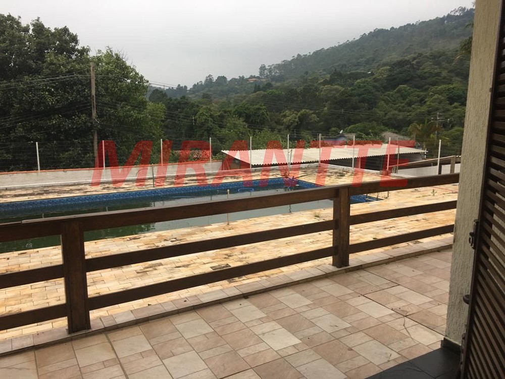 Sobrado de 370m² com 2 quartos em Serra Da Cantareira