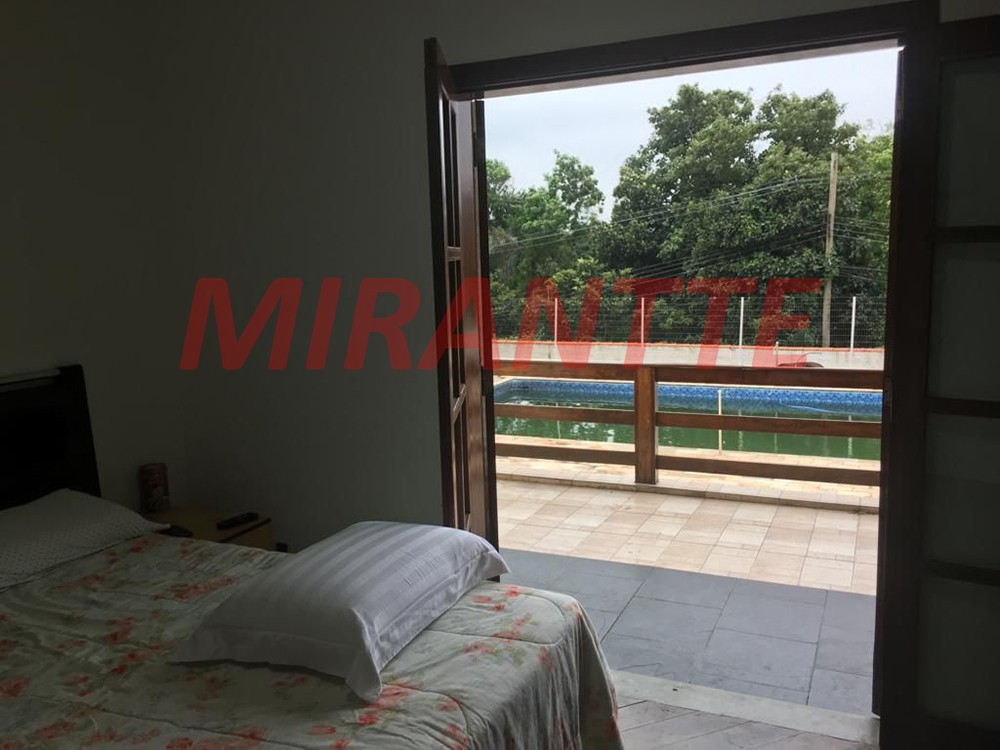 Sobrado de 370m² com 2 quartos em Serra Da Cantareira