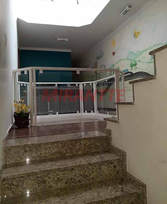 Sobrado de 199m² com 3 quartos em Vila Milton