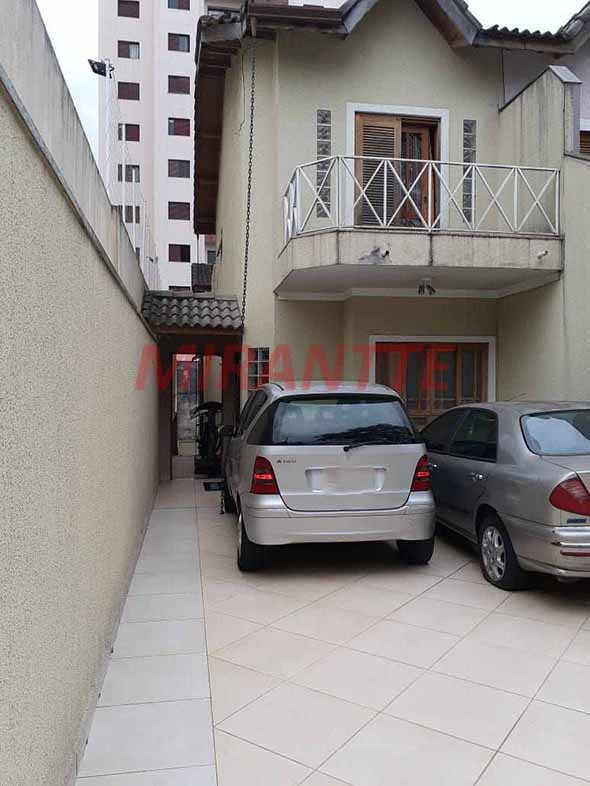 Sobrado de 199m² com 3 quartos em Vila Milton