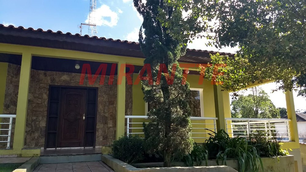 Casa terrea de 350m² com 4 quartos em Serra Da Cantareira