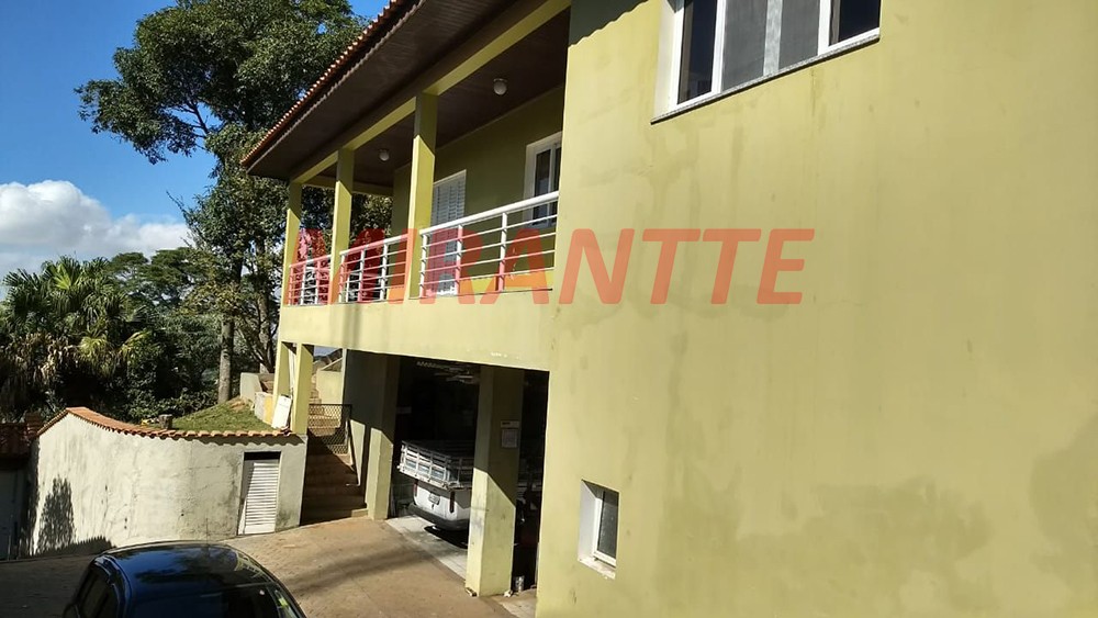 Casa terrea de 350m² com 4 quartos em Serra Da Cantareira