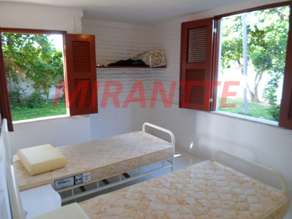 Casa terrea com 7 quartos em Pacheco