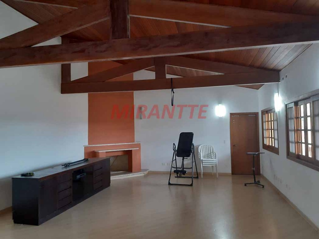 Sobrado de 300m² com 1 quartos em Jardim Guapíra