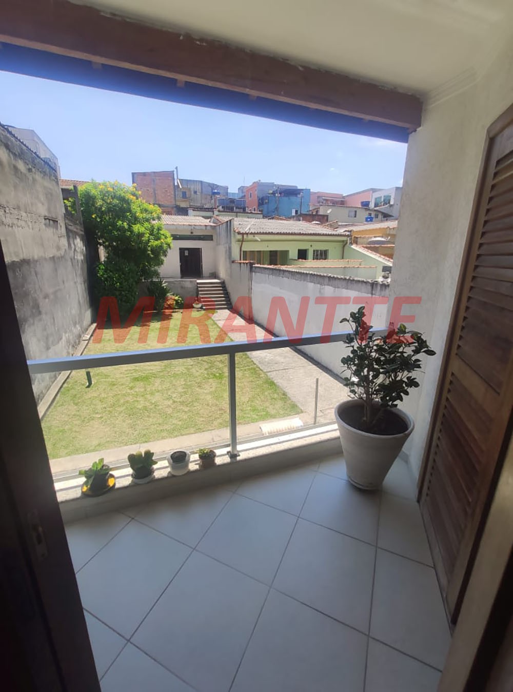 Sobrado de 350m² com 2 quartos em Itapegica