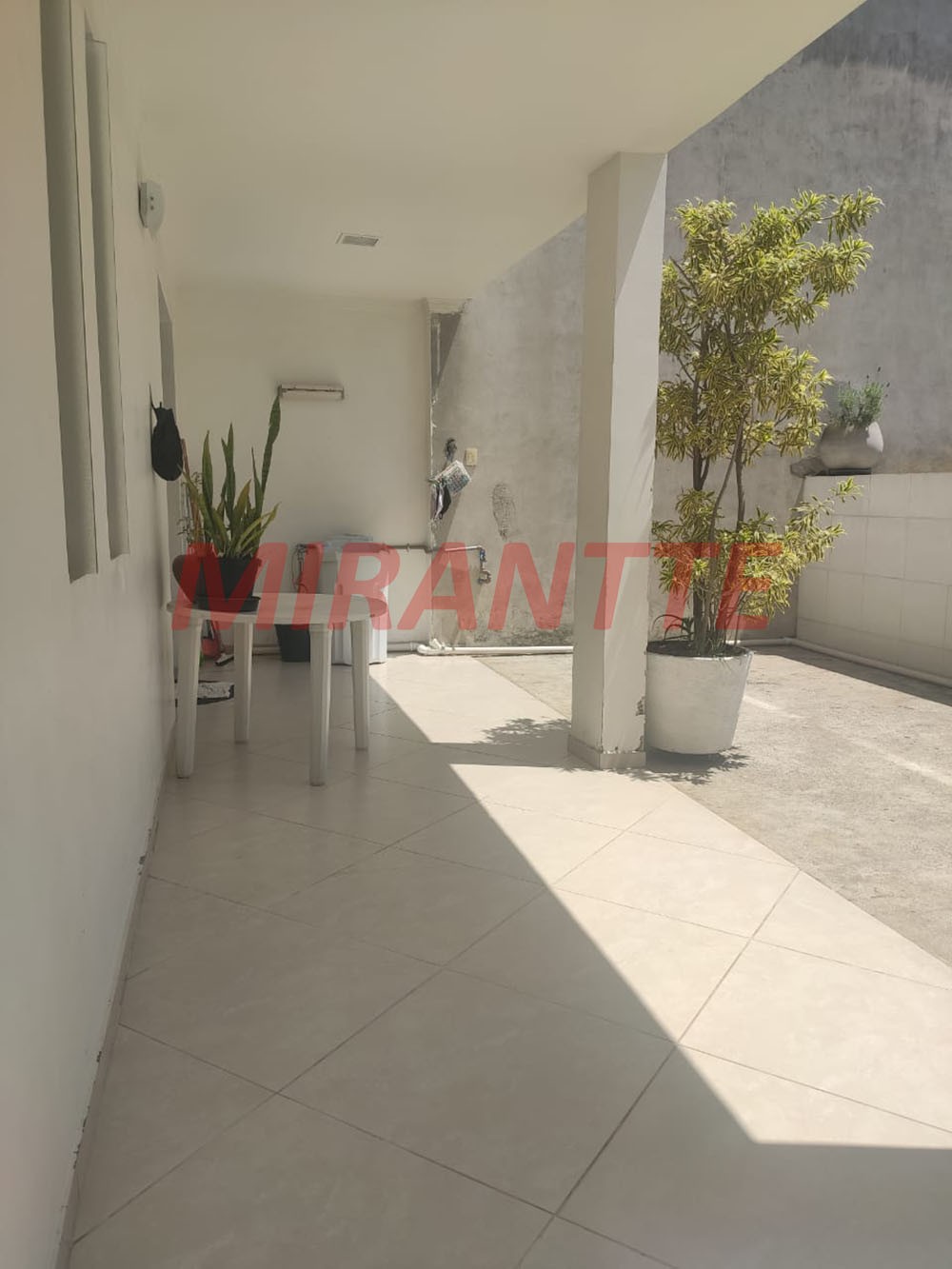 Sobrado de 350m² com 2 quartos em Itapegica