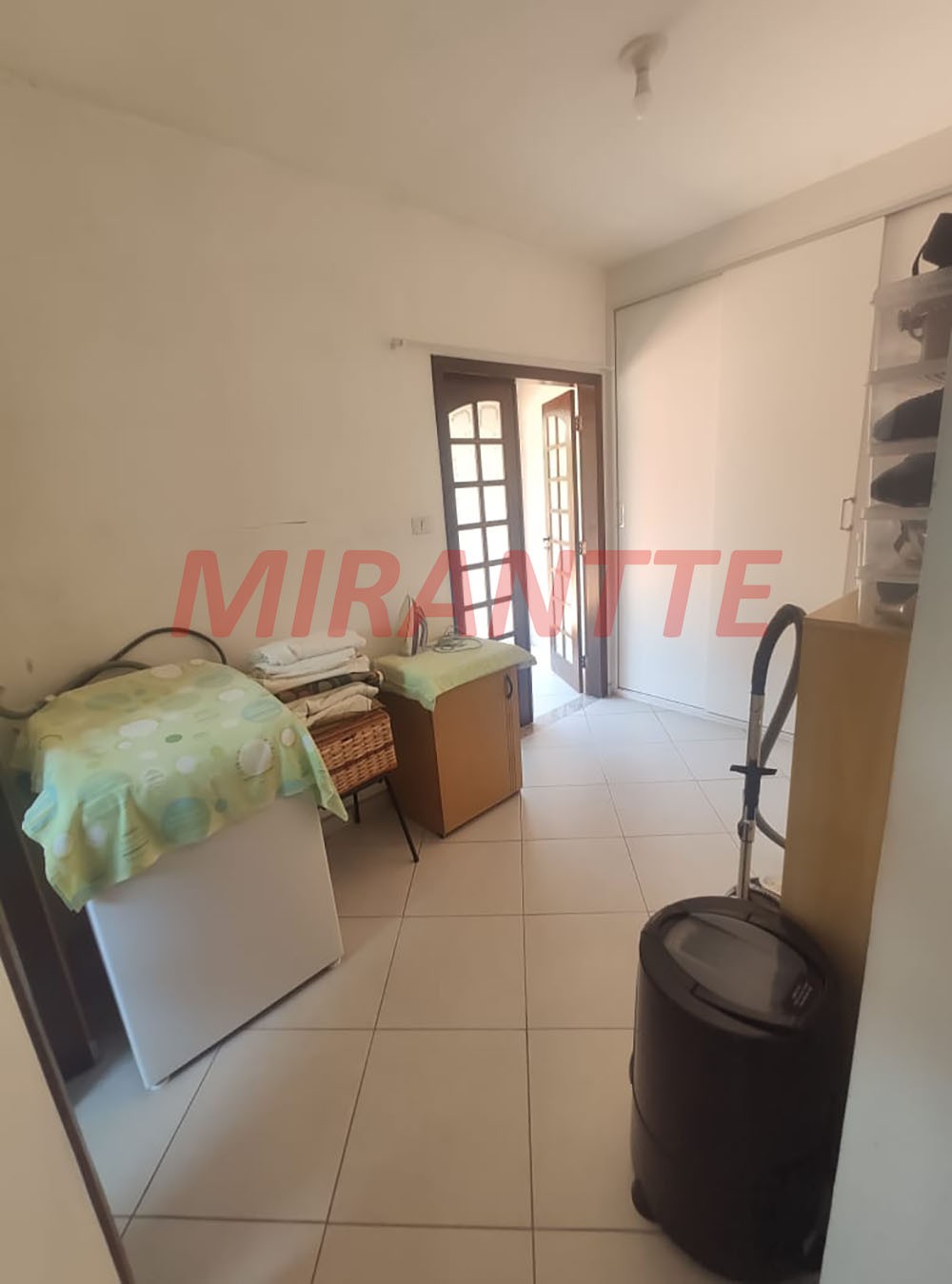 Sobrado de 350m² com 2 quartos em Itapegica