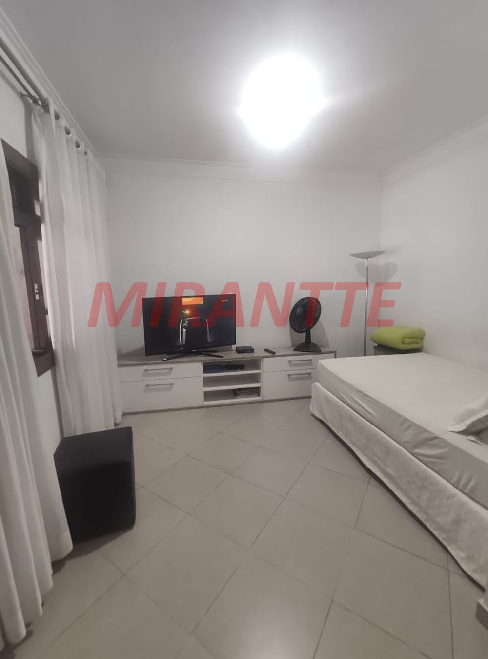 Sobrado de 350m² com 2 quartos em Itapegica
