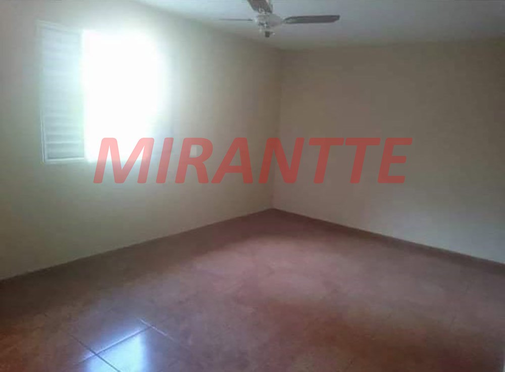 Casa terrea de 230m² com 5 quartos em Parque Sao Luis