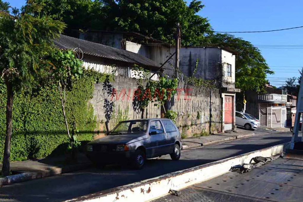 Terreno de 500m² em Vila Clarice