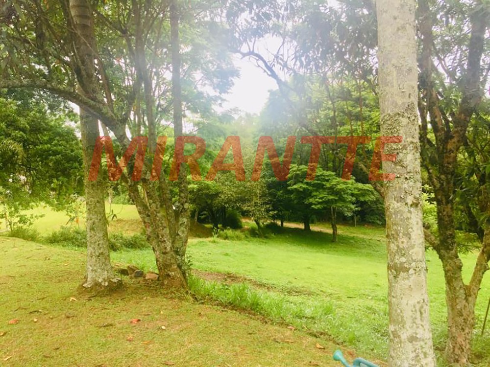 ChÁcara de 600m² com 6 quartos em Serra Da Cantareira
