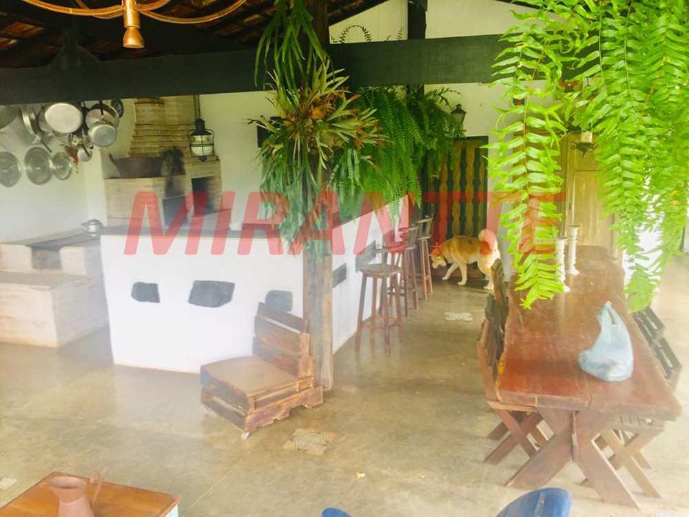 ChÁcara de 600m² com 6 quartos em Serra Da Cantareira