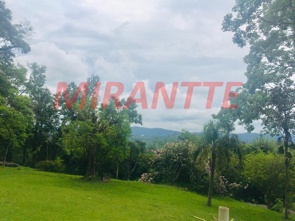 ChÁcara de 600m² com 6 quartos em Serra Da Cantareira