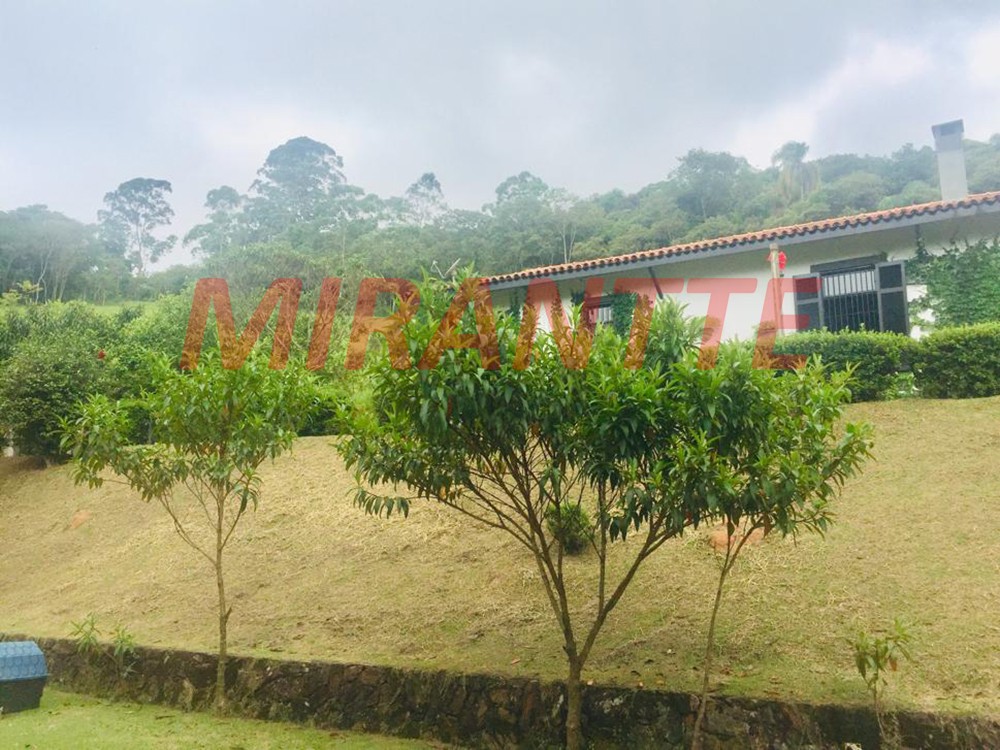 ChÁcara de 600m² com 6 quartos em Serra Da Cantareira