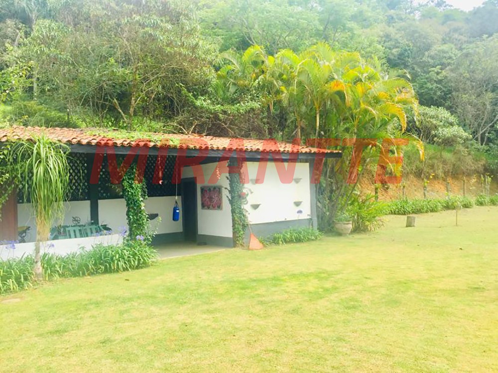 ChÁcara de 600m² com 6 quartos em Serra Da Cantareira