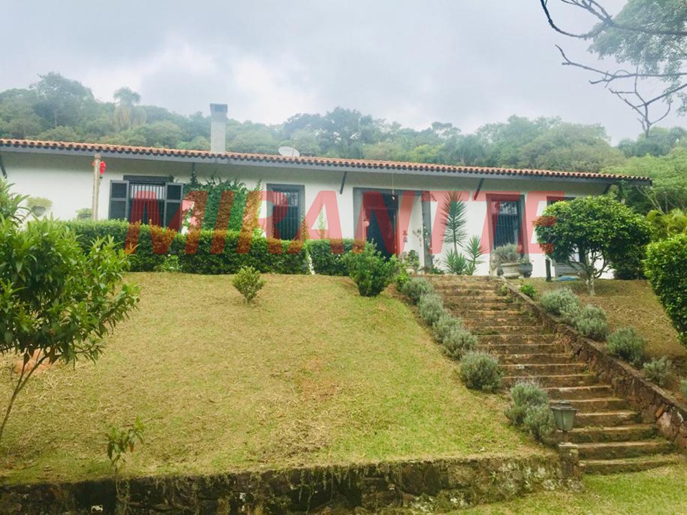 ChÁcara de 600m² com 6 quartos em Serra Da Cantareira