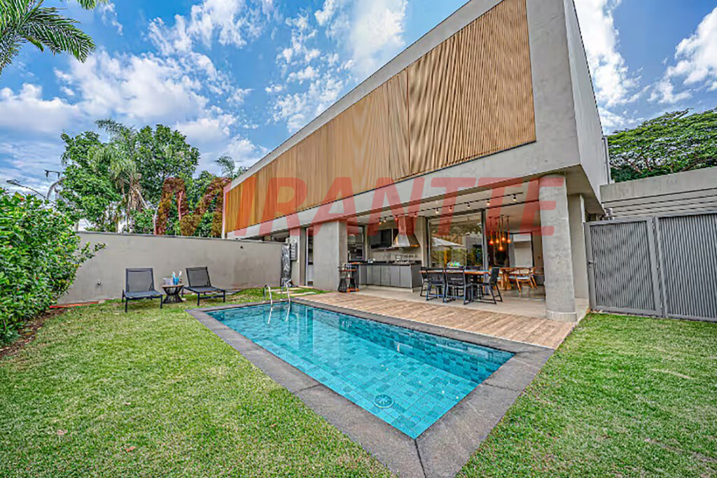 Casa terrea de 405m² com 4 quartos em RIVIERA DE SAO LOURENCO