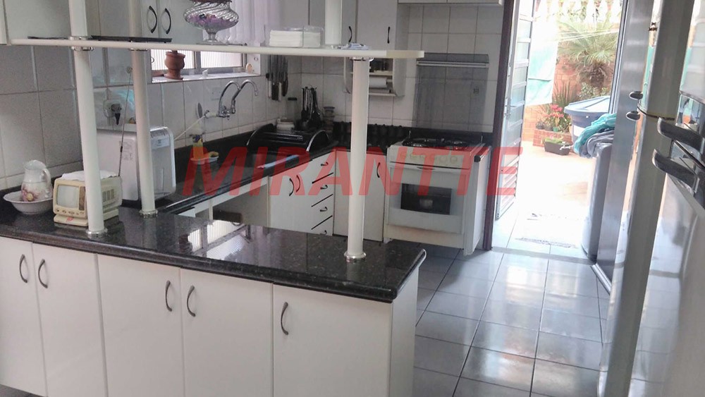 Sobrado de 130m² com 3 quartos em Vila Capitão Rabelo