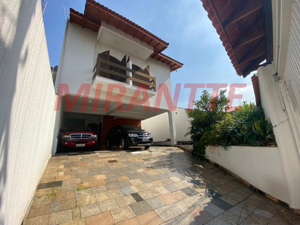 Sobrado de 350m² com 3 quartos em Imirim