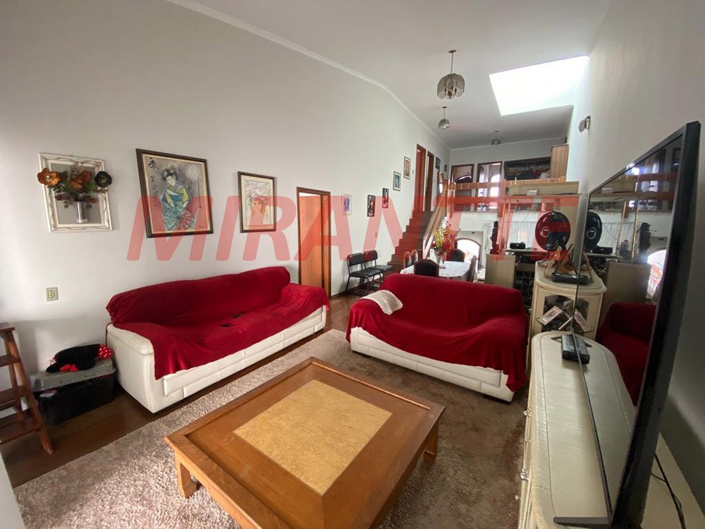 Sobrado de 350m² com 3 quartos em Imirim