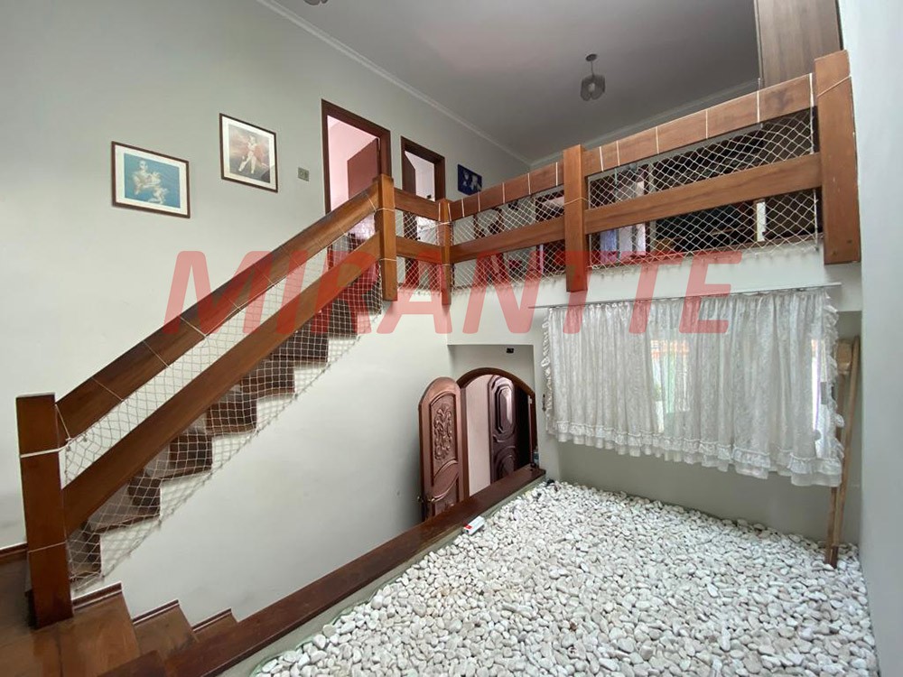 Sobrado de 350m² com 3 quartos em Imirim