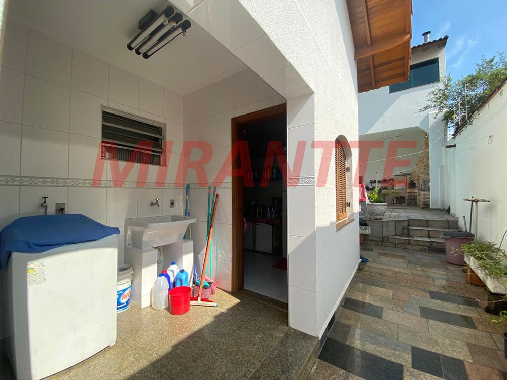 Sobrado de 350m² com 3 quartos em Imirim