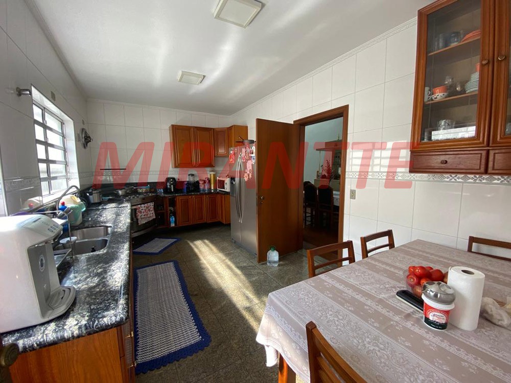 Sobrado de 350m² com 3 quartos em Imirim