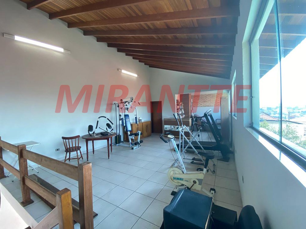 Sobrado de 350m² com 3 quartos em Imirim