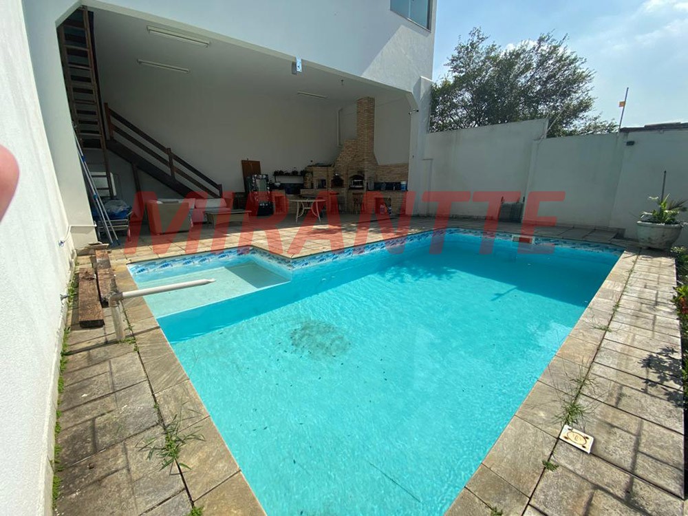 Sobrado de 350m² com 3 quartos em Imirim