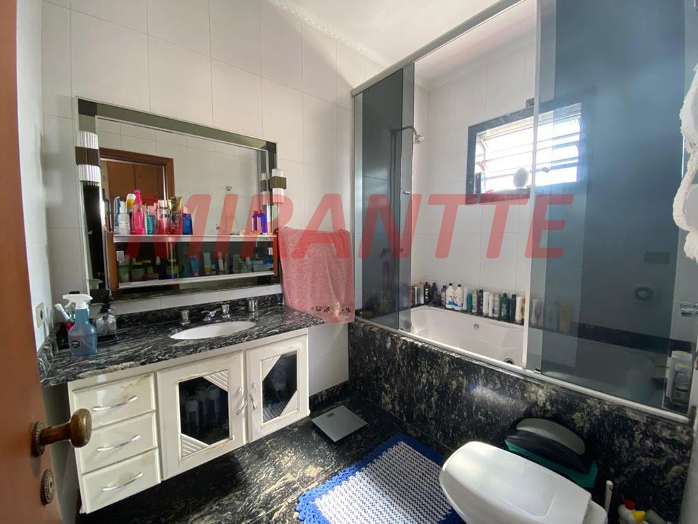 Sobrado de 350m² com 3 quartos em Imirim