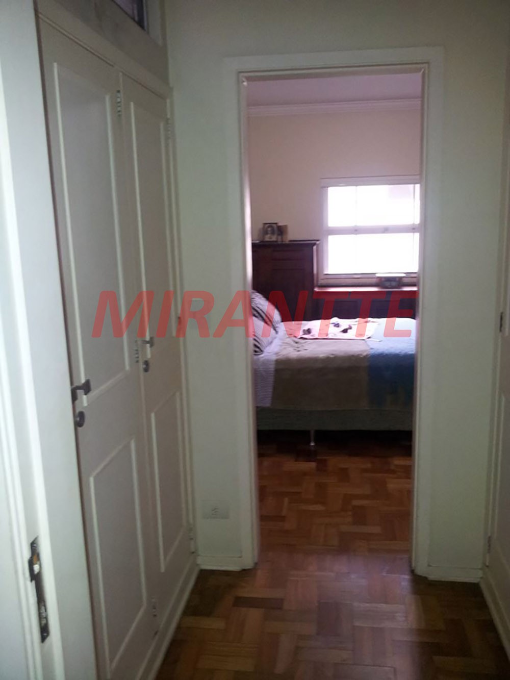 Sobrado de 270m² com 4 quartos em Brooklin
