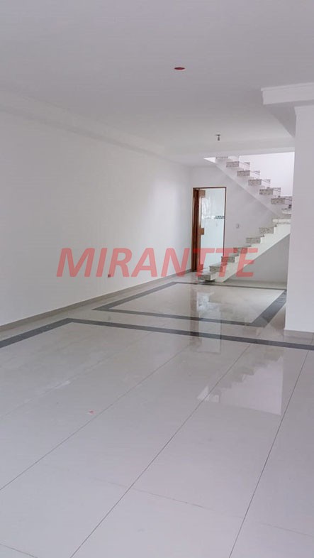 Sobrado de 230m² com 3 quartos em Vila Santa Teresinha