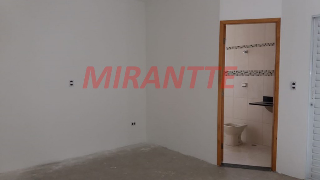Sobrado de 230m² com 3 quartos em Vila Santa Teresinha