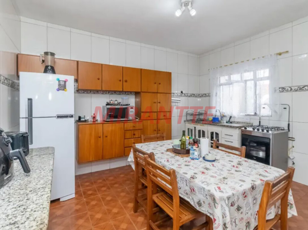 Sobrado de 110m² com 2 quartos em Santana