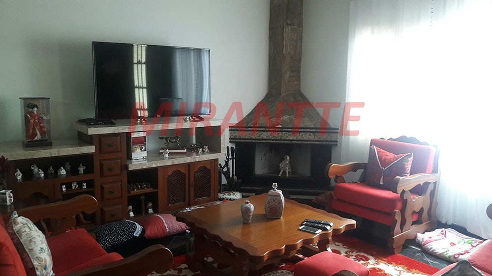 Casa terrea de 380m² com 3 quartos em Parque Flamengo